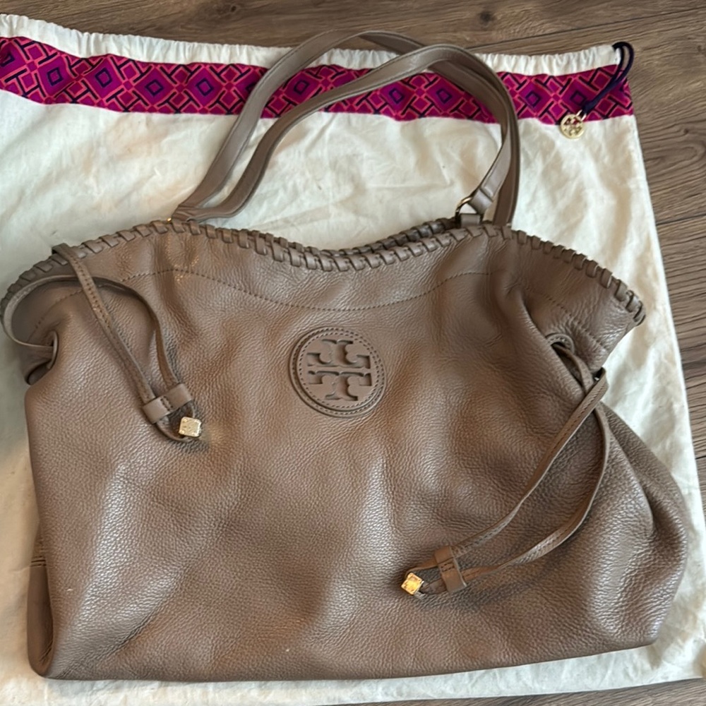 Tory Burch - Pebbled leather tote